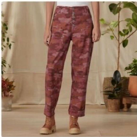 Sundance Pants - Sundance Quincy Ripstop barrel leg pants pink brown camo size P10